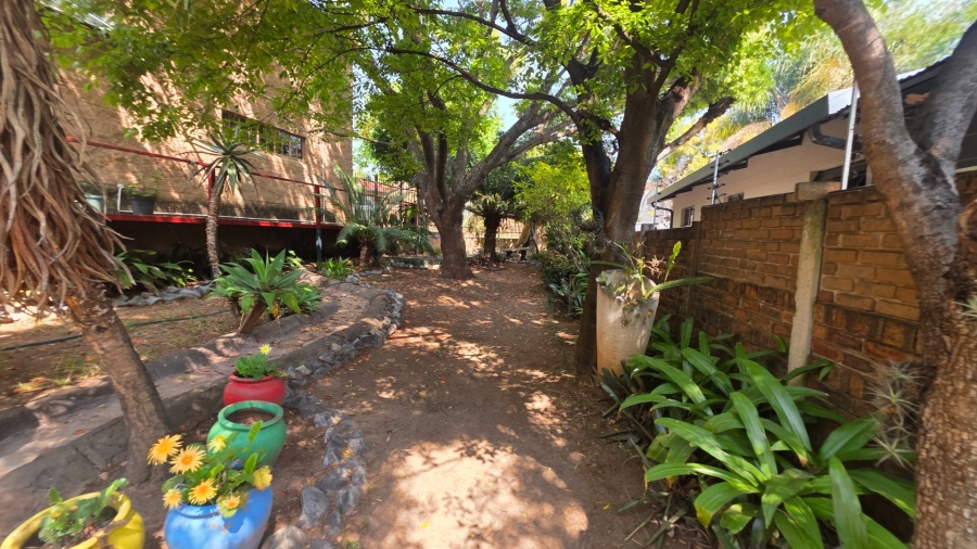 5 Bedroom Property for Sale in The Reeds Gauteng