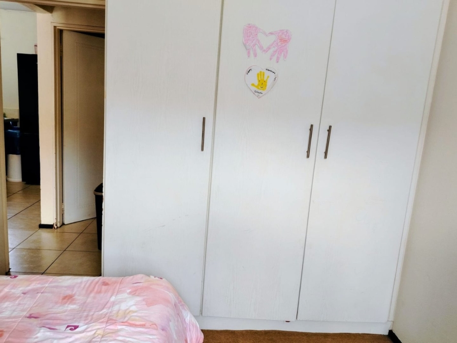 2 Bedroom Property for Sale in Honeypark Gauteng