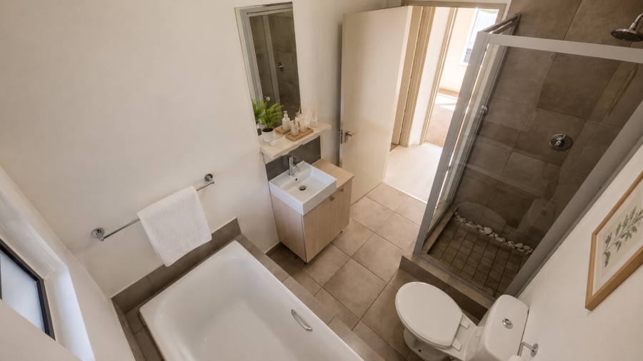 2 Bedroom Property for Sale in Beverley Gauteng