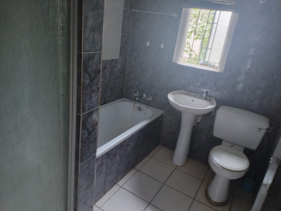 4 Bedroom Property for Sale in Vanderbijlpark CW 3 Gauteng