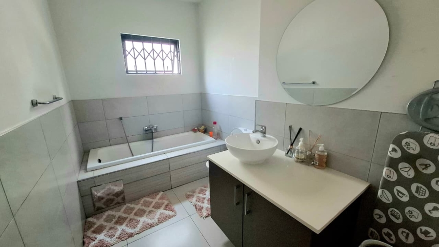3 Bedroom Property for Sale in Brentwood Park AH Gauteng