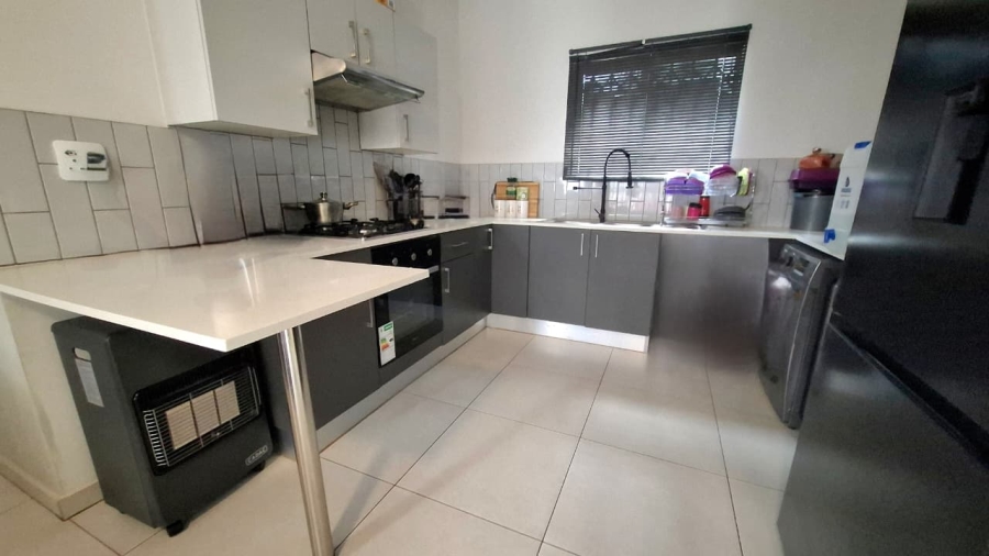 3 Bedroom Property for Sale in Brentwood Park AH Gauteng