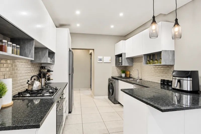 2 Bedroom Property for Sale in Randburg Central Gauteng