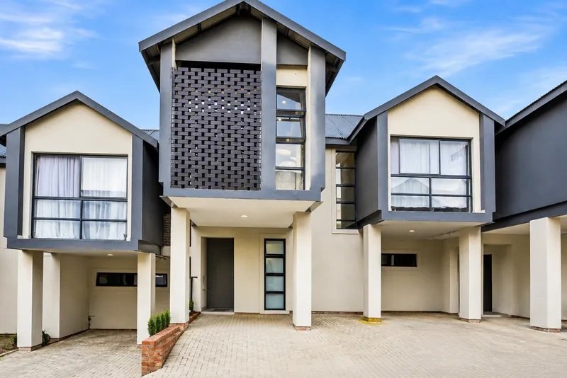 2 Bedroom Property for Sale in Randburg Central Gauteng