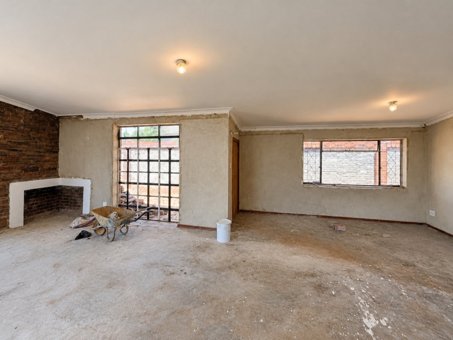  Bedroom Property for Sale in Kempton Park Central Gauteng