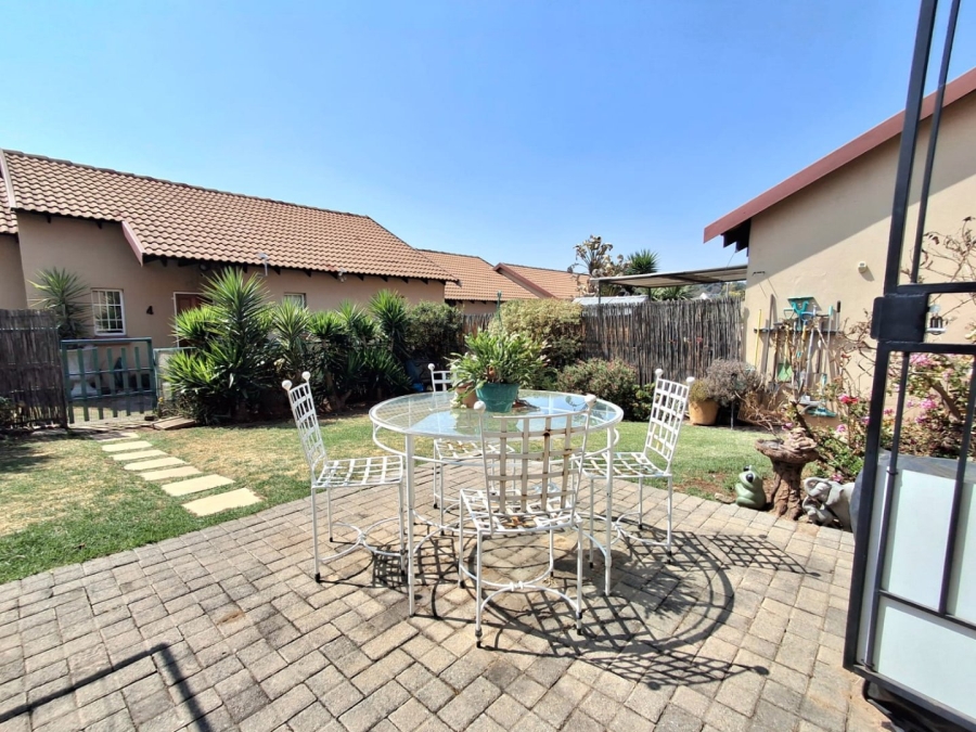 2 Bedroom Property for Sale in Illiondale Gauteng