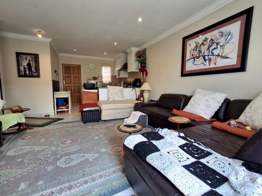 2 Bedroom Property for Sale in Illiondale Gauteng