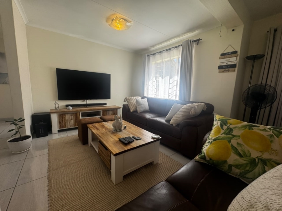 To Let 3 Bedroom Property for Rent in Sundowner Gauteng
