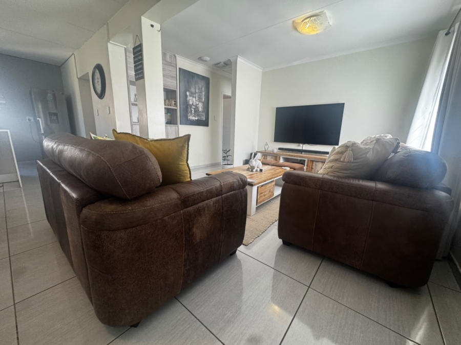 To Let 3 Bedroom Property for Rent in Sundowner Gauteng