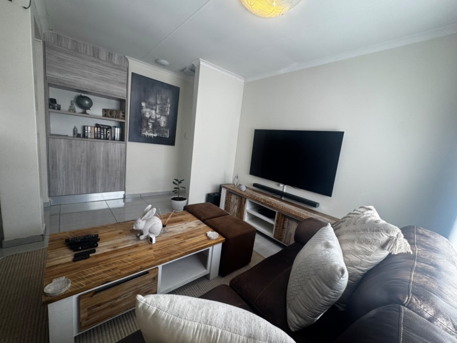 To Let 3 Bedroom Property for Rent in Sundowner Gauteng