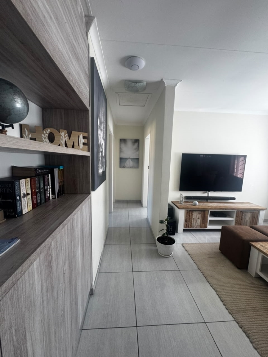 To Let 3 Bedroom Property for Rent in Sundowner Gauteng