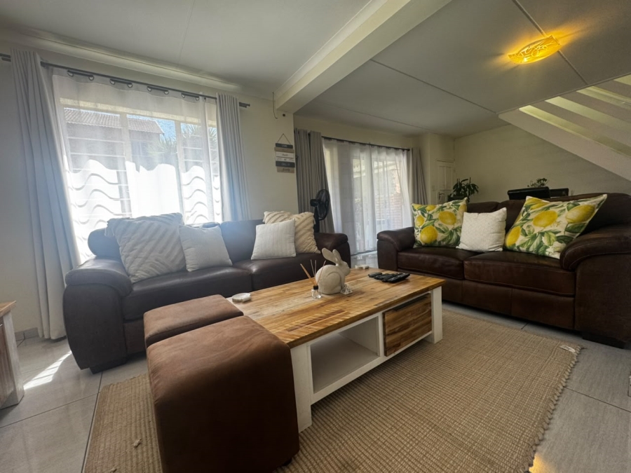 To Let 3 Bedroom Property for Rent in Sundowner Gauteng