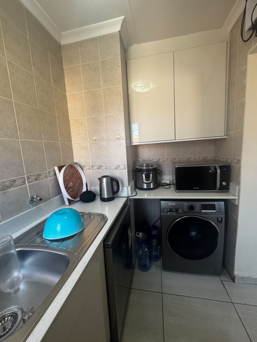To Let 3 Bedroom Property for Rent in Sundowner Gauteng
