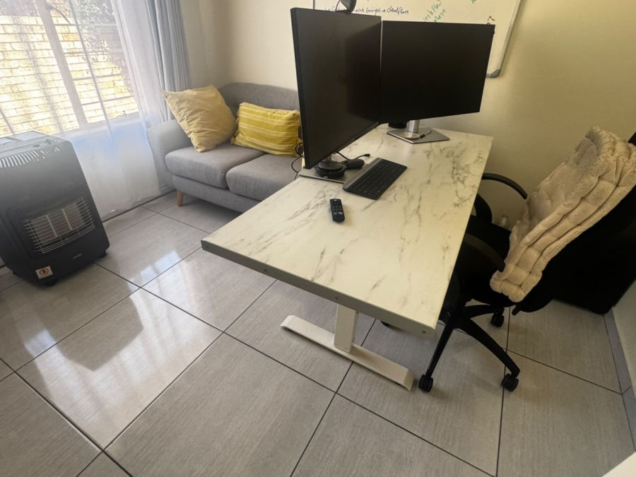 To Let 3 Bedroom Property for Rent in Sundowner Gauteng