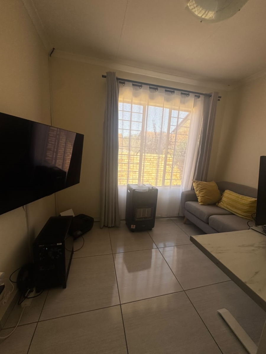 To Let 3 Bedroom Property for Rent in Sundowner Gauteng