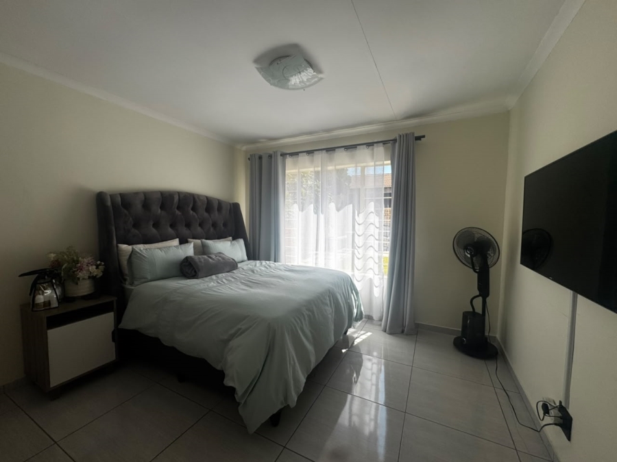 To Let 3 Bedroom Property for Rent in Sundowner Gauteng