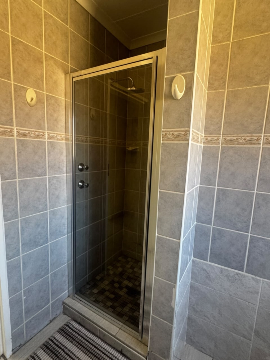 To Let 3 Bedroom Property for Rent in Sundowner Gauteng