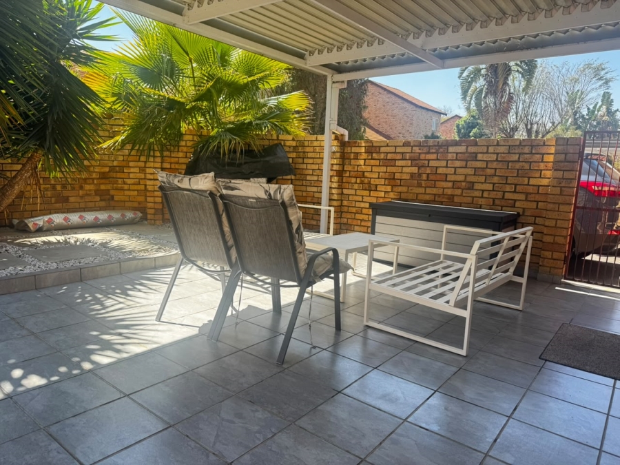 To Let 3 Bedroom Property for Rent in Sundowner Gauteng