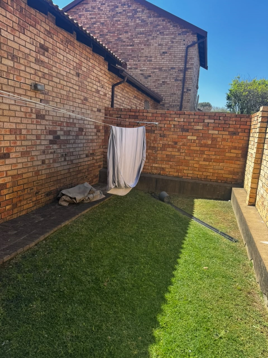 To Let 3 Bedroom Property for Rent in Sundowner Gauteng