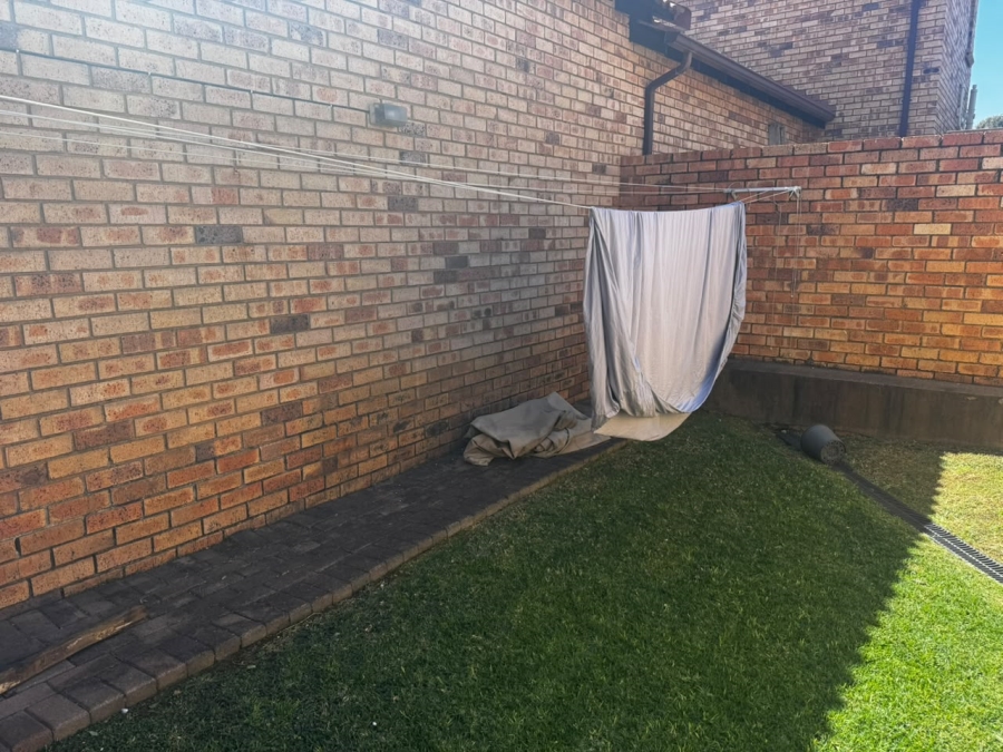To Let 3 Bedroom Property for Rent in Sundowner Gauteng