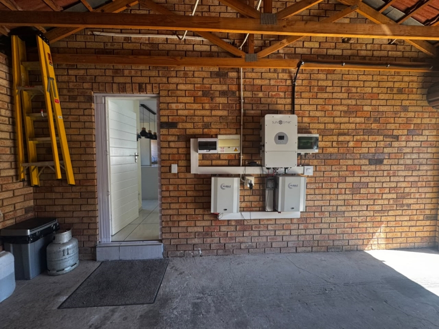 To Let 3 Bedroom Property for Rent in Sundowner Gauteng