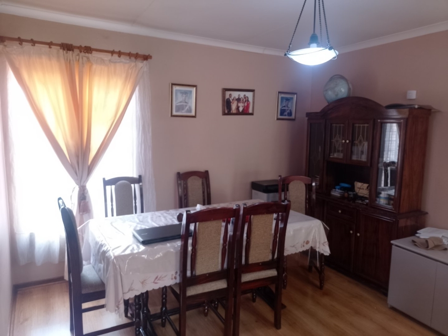 3 Bedroom Property for Sale in Die Wilgers Gauteng
