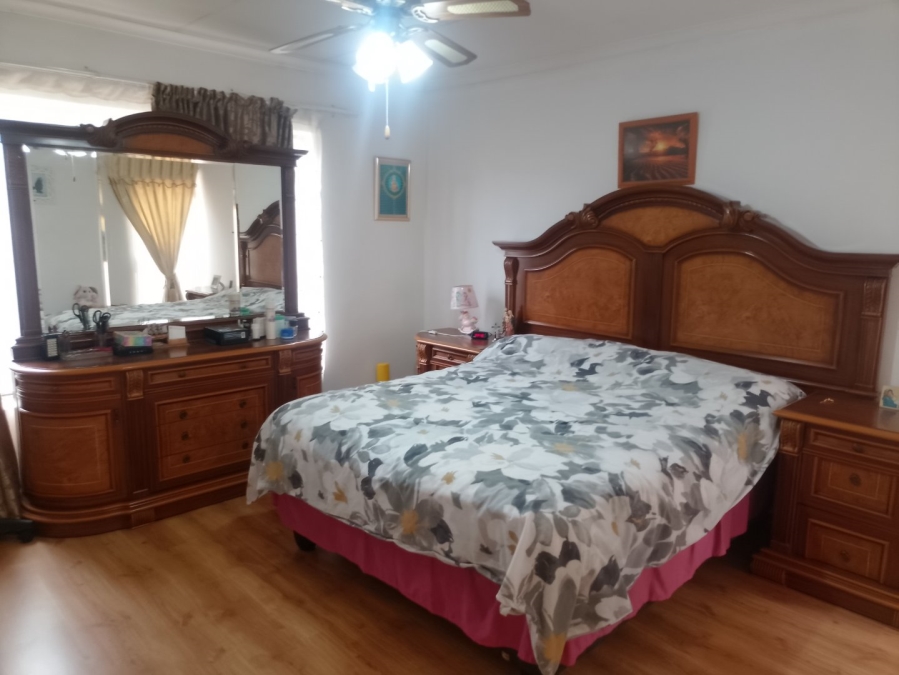 3 Bedroom Property for Sale in Die Wilgers Gauteng