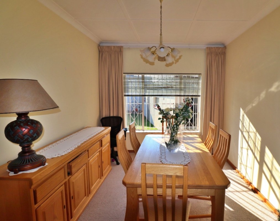3 Bedroom Property for Sale in Dawnview Gauteng