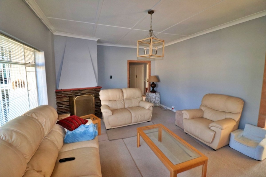 3 Bedroom Property for Sale in Dawnview Gauteng