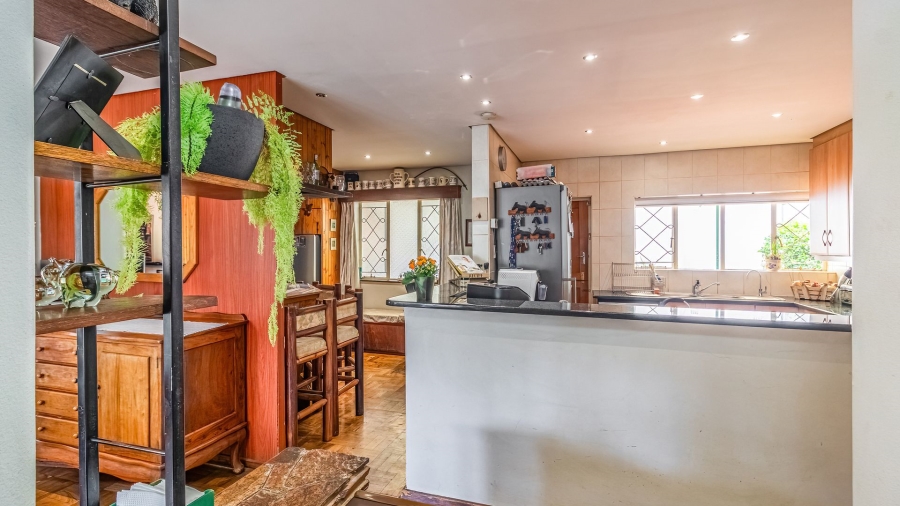 5 Bedroom Property for Sale in Edenvale Central Gauteng