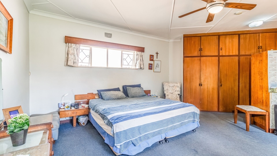 5 Bedroom Property for Sale in Edenvale Central Gauteng