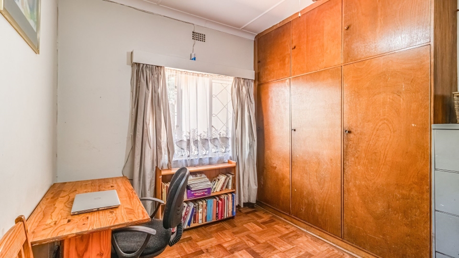 5 Bedroom Property for Sale in Edenvale Central Gauteng
