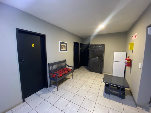 1 Bedroom Property for Sale in Hatfield Gauteng