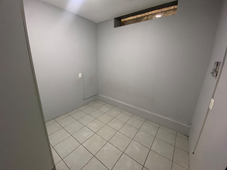 1 Bedroom Property for Sale in Hatfield Gauteng