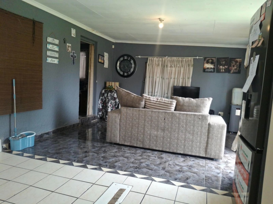 To Let 1 Bedroom Property for Rent in Dalview Gauteng