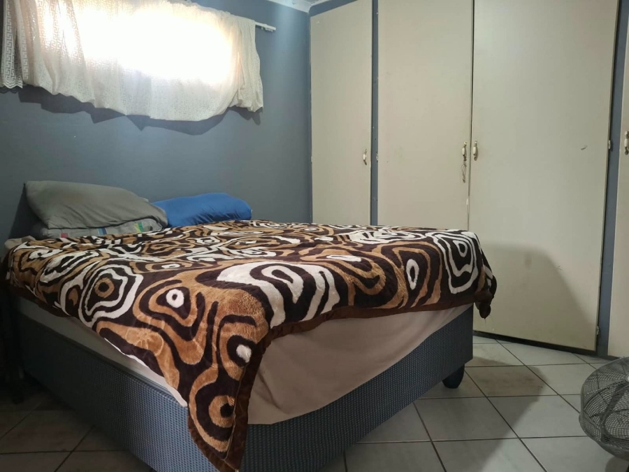 To Let 1 Bedroom Property for Rent in Dalview Gauteng