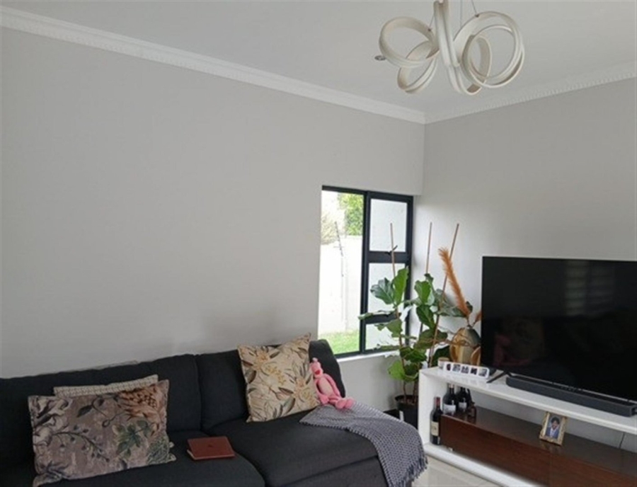 3 Bedroom Property for Sale in Willaway Gauteng