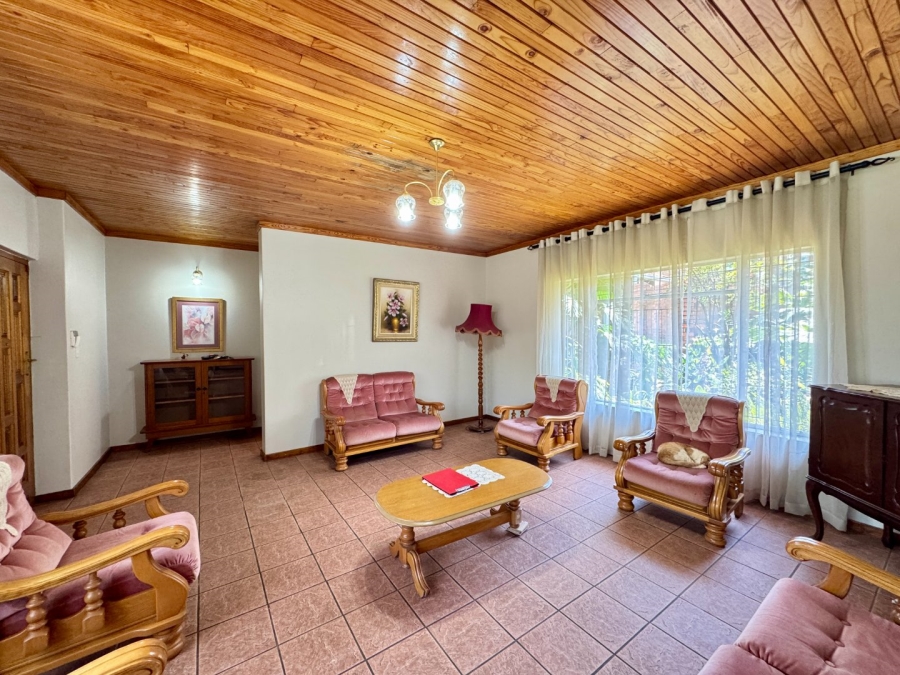 4 Bedroom Property for Sale in Zwartkop Gauteng