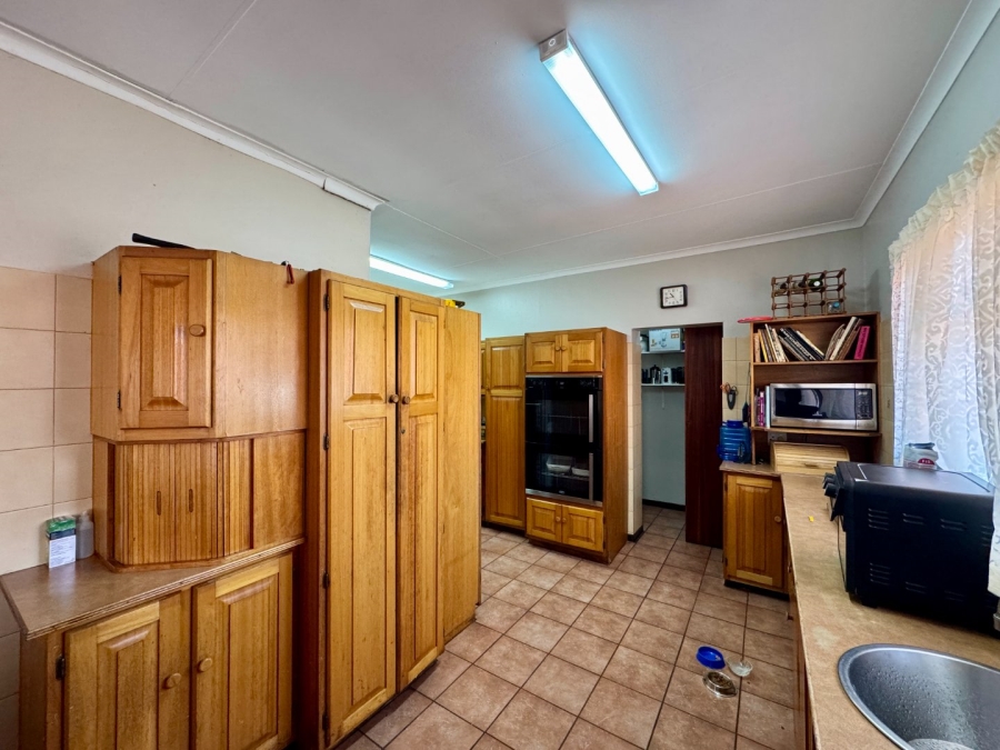 4 Bedroom Property for Sale in Zwartkop Gauteng