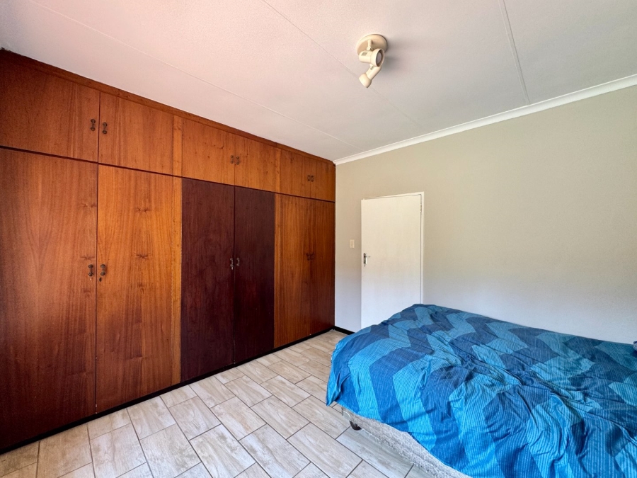 4 Bedroom Property for Sale in Zwartkop Gauteng
