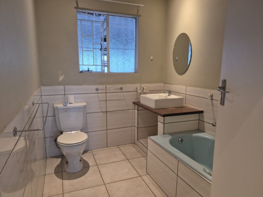 To Let 3 Bedroom Property for Rent in Kibler Park Gauteng