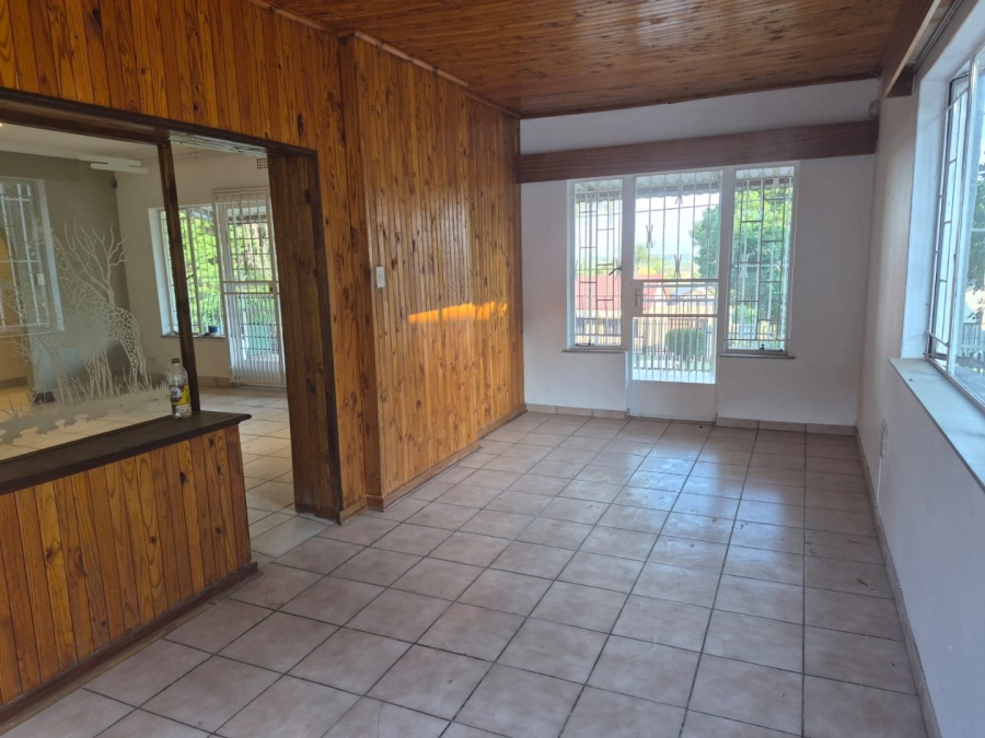 To Let 3 Bedroom Property for Rent in Kibler Park Gauteng