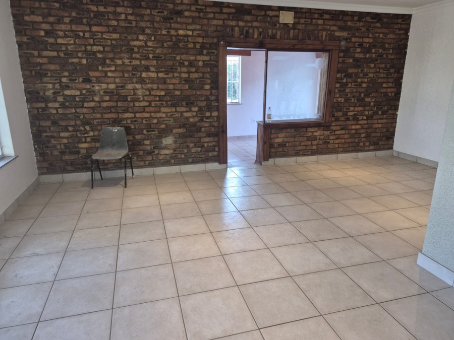To Let 3 Bedroom Property for Rent in Kibler Park Gauteng