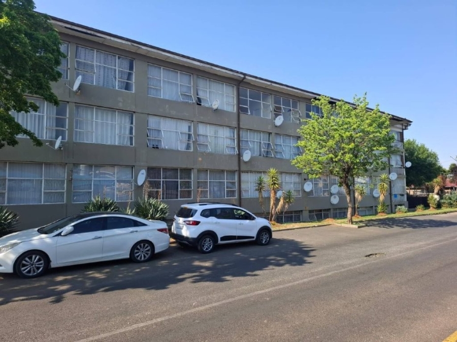 2 Bedroom Property for Sale in Symhurst Gauteng