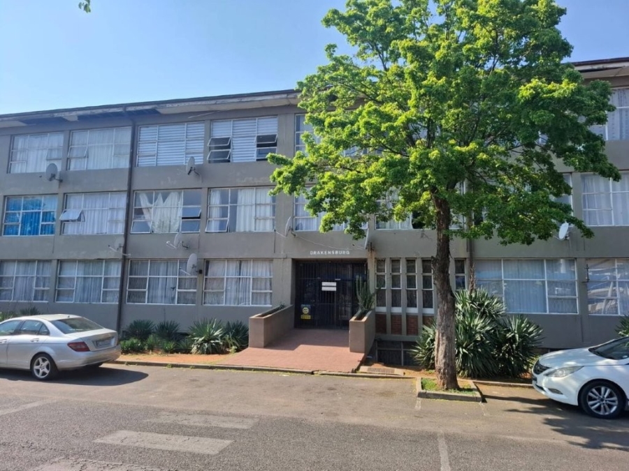 2 Bedroom Property for Sale in Symhurst Gauteng