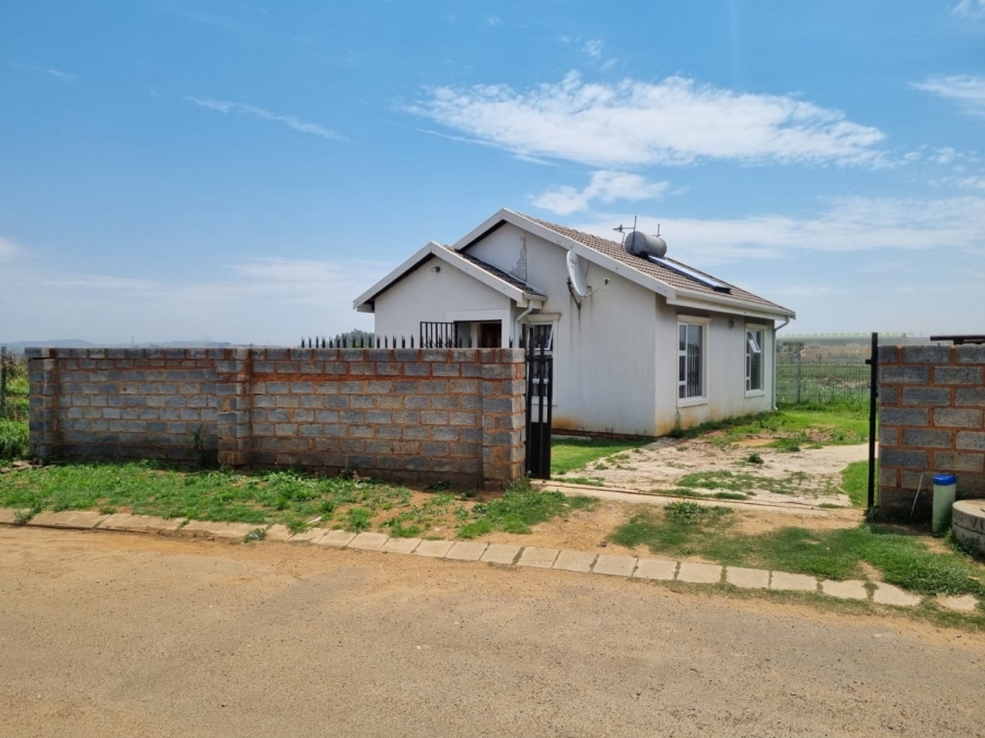 2 Bedroom Property for Sale in Buhle Park Gauteng