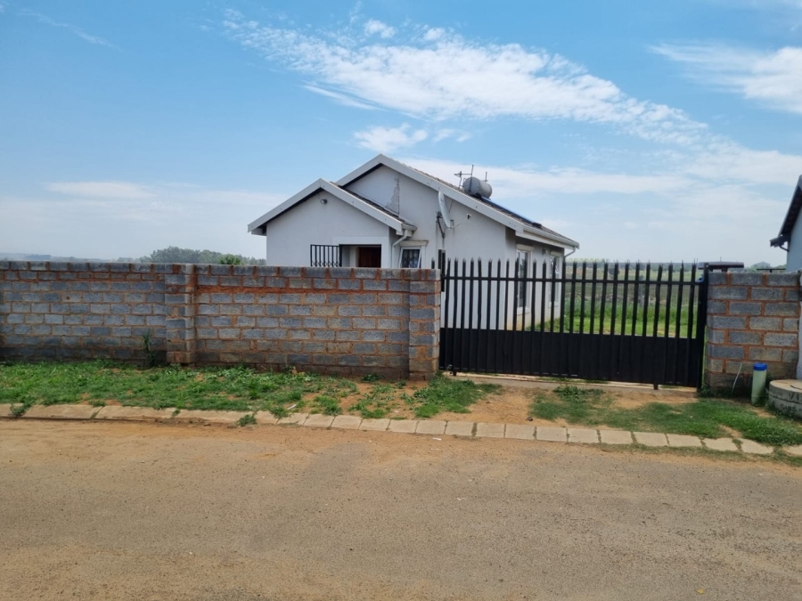 2 Bedroom Property for Sale in Buhle Park Gauteng