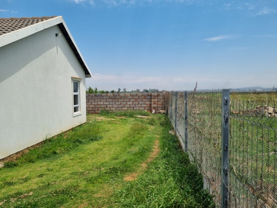 2 Bedroom Property for Sale in Buhle Park Gauteng