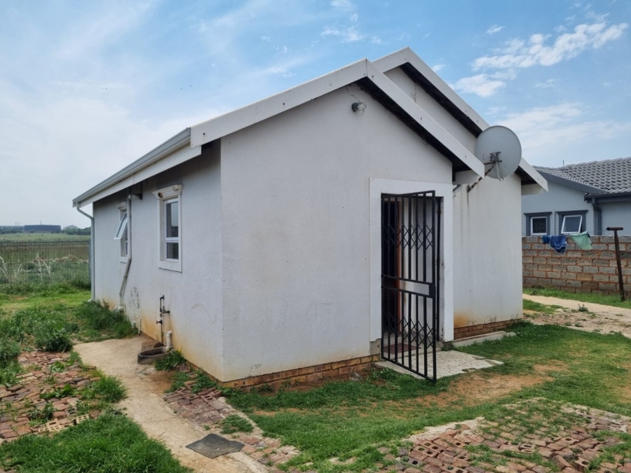 2 Bedroom Property for Sale in Buhle Park Gauteng