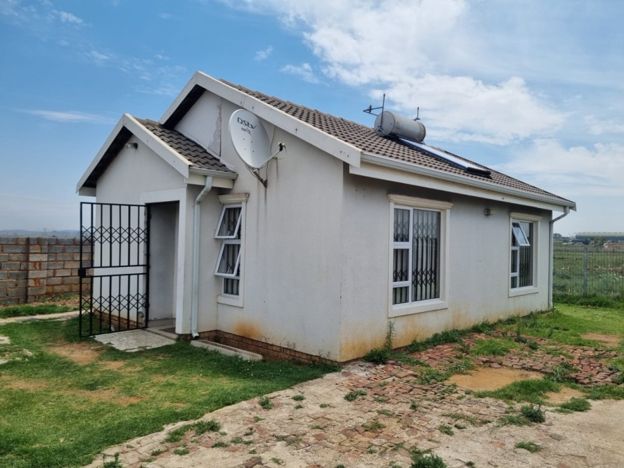 2 Bedroom Property for Sale in Buhle Park Gauteng
